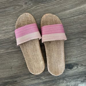 SHEIN Pink Slides